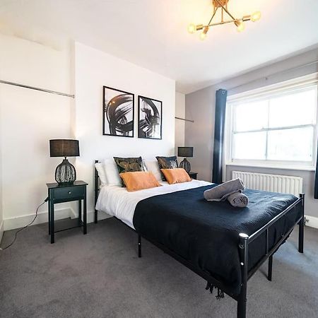 Large City Centre 2 Bed - Close To Station Leilighet Royal Tunbridge Wells Eksteriør bilde